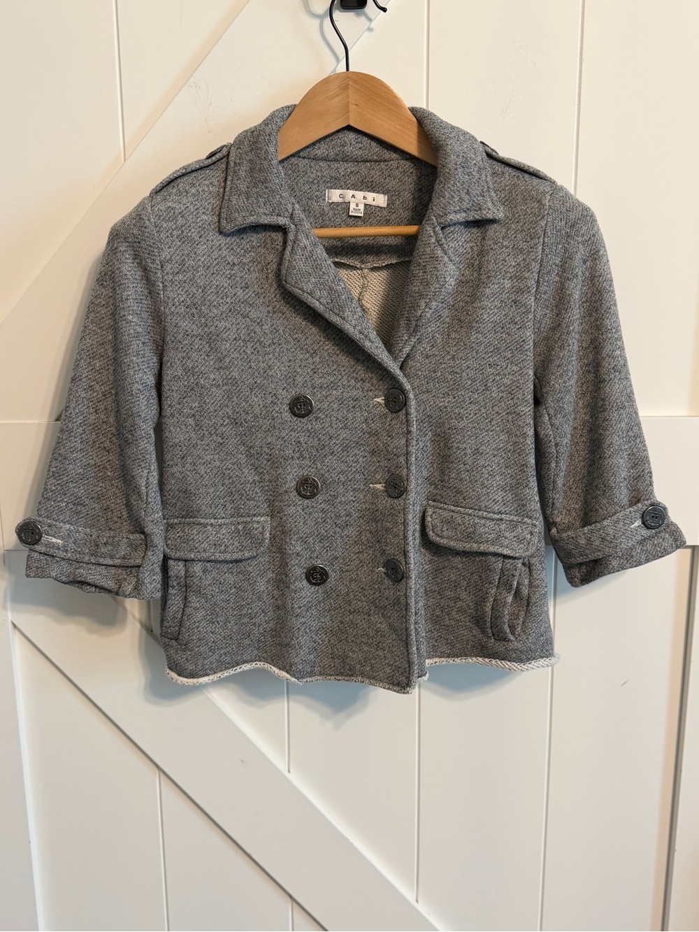 CAbi Style 393 Gray Double Breasted Cropped Knit Jacket Small Military Blazer